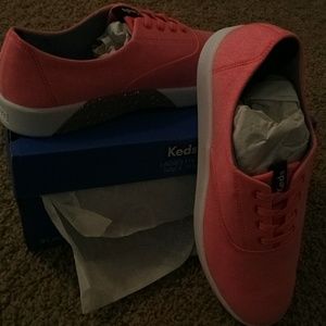 Brand new Keds Studio Leap Coral tennis shoes 11
